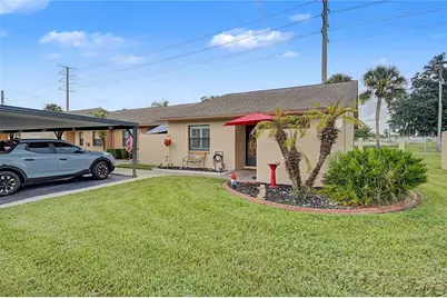 38225 Boxwood Drive, Zephyrhills, FL 33542 - Photo 16