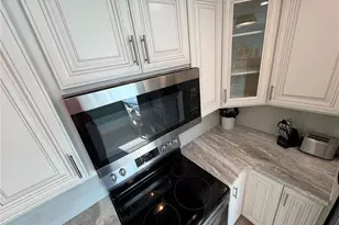 5541 Puerta Del Sol Blvd S, Saint Petersburg, FL 33715 - Photo 12