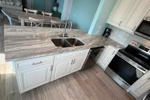 5541 Puerta Del Sol Blvd S, Saint Petersburg, FL 33715 - Photo 16