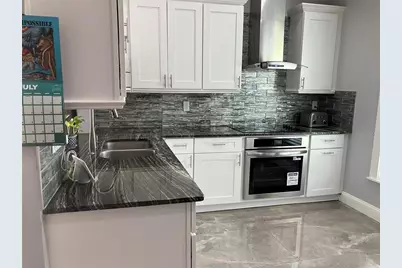 3440 Laurel Dale Drive, Tampa, FL 33618 - Photo 2
