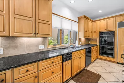 1524 Brightwaters Boulevard NE, Saint Petersburg, FL 33704 - Photo 24