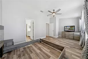 2023 Strathmill Dr, Clearwater, FL 33755 - Photo 18