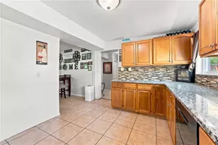 4780 31st St N, Saint Petersburg, FL 33714 - Photo 10