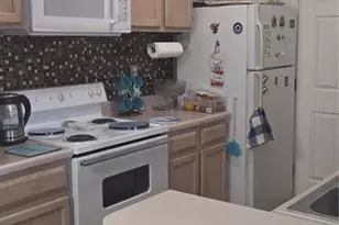 5602 Pinnacle Heights Cir, Tampa, FL 33624 - Photo 2