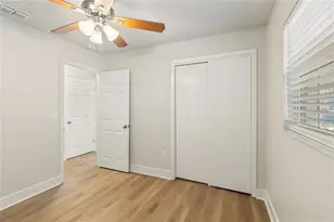 4680 Cronin Dr, Sarasota, FL 34232 - Photo 10