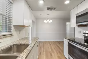 4680 Cronin Dr, Sarasota, FL 34232 - Photo 4