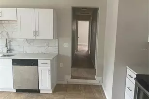 601 Banana St, Tarpon Springs, FL 34689 - Photo 6