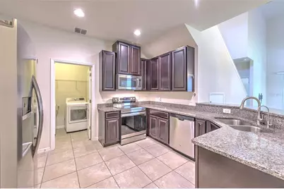 2111 Broadway View Avenue, Brandon, FL 33510 - Photo 14