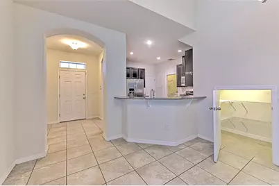 2111 Broadway View Avenue, Brandon, FL 33510 - Photo 10