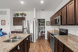 524 Blue Water Ct, Haines City, FL 33844 - Photo 14