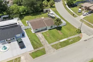 8344 Drycreek Dr, Tampa, FL 33615 - Photo 24