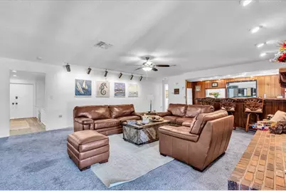7920 43rd Street N, Pinellas Park, FL 33781 - Photo 14