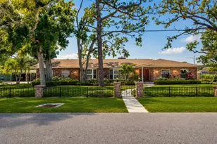 7920 43rd Street N, Pinellas Park, FL 33781 - Photo 2