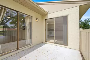 20 Evelyn Ct, Oldsmar, FL 34677 - Photo 12