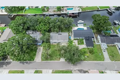10718 Drummond Rd, Tampa, FL 33615 - Photo 36