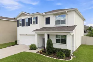 33635 Hamilton Hl Ln, Wesley Chapel, FL 33545 - Photo 4