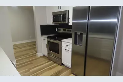 7515 Winging Way Drive, Tampa, FL 33615 - Photo 8