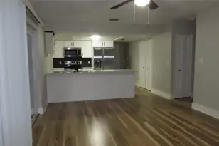 7515 Winging Way Dr, Tampa, FL 33615 - Photo 14
