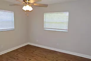 2376 Millwood Ln, Clearwater, FL 33763 - Photo 18
