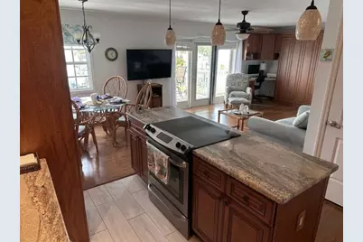 4728 Beach #C, Saint Petersburg, FL 33705 - Photo 6
