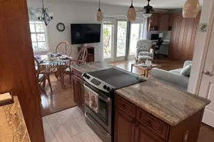 4728 Beach, Saint Petersburg, FL 33705 - Photo 6