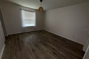 4951 White Sanderling Ct, Tampa, FL 33619 - Photo 12