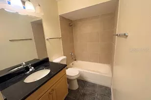 4512 Sweetwater Lake Dr, Tampa, FL 33613 - Photo 10