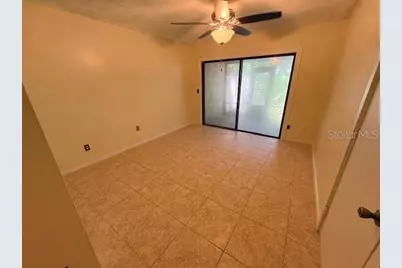 4512 Sweetwater Lake Drive #10, Tampa, FL 33613 - Photo 12