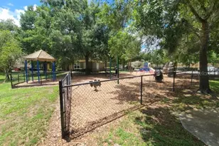 36027 Deer Creek Dr, Zephyrhills, FL 33541 - Photo 28