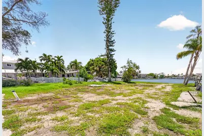 331 Boca Ciega Drive, Madeira Beach, FL 33708 - Photo 18