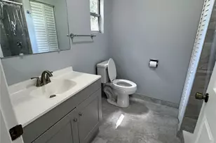5241 67th St N, Saint Petersburg, FL 33709 - Photo 8