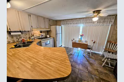 6336 Wealthy Lane, Zephyrhills, FL 33542 - Photo 10
