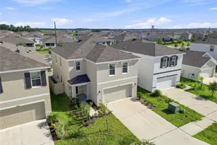 8373 Claw Glades Loop, Wesley Chapel, FL 33545 - Photo 4
