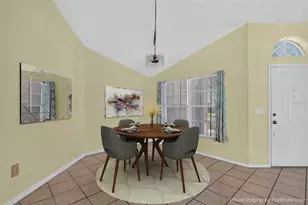 2791 Golf Lake Dr, Plant City, FL 33566 - Photo 8