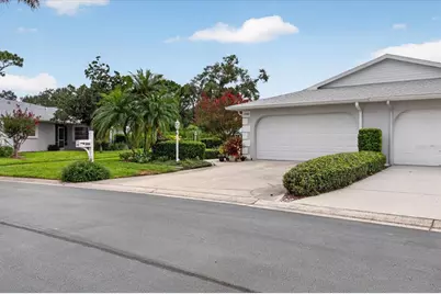 5988 Bonaventure Place, Sarasota, FL 34243 - Photo 10