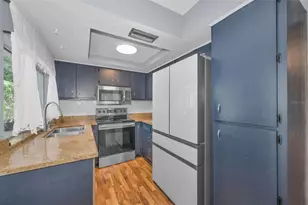 13005 Club Dr, Hudson, FL 34667 - Photo 10