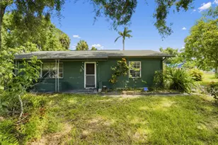 5803 13th St E, Bradenton, FL 34203 - Photo 2