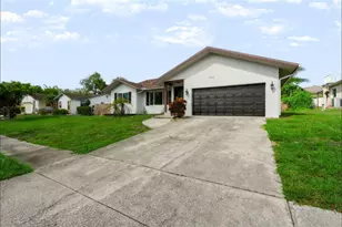 1035 Anclote Dr, Tarpon Springs, FL 34689 - Photo 1