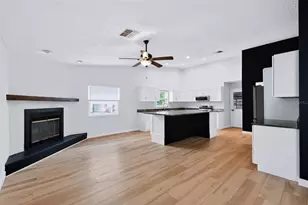1035 Anclote Dr, Tarpon Springs, FL 34689 - Photo 2