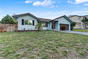 1035 Anclote Dr, Tarpon Springs, FL 34689 - Photo 4