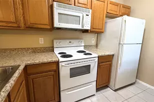 9523 Grovedale Cir, Riverview, FL 33578 - Photo 16