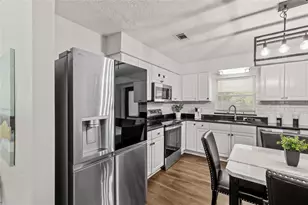 16903 Hanna Rd, Lutz, FL 33549 - Photo 14