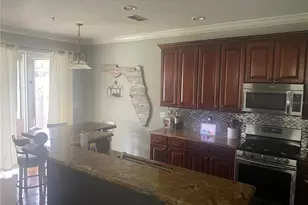 108 W Lake Victoria Cir, Deland, FL 32724 - Photo 6