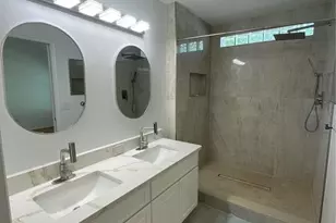 5033 Prairie View Way, Wesley Chapel, FL 33545 - Photo 10