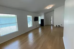 5033 Prairie View Way, Wesley Chapel, FL 33545 - Photo 2