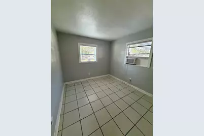 908 Beverly Avenue #C, Largo, FL 33770 - Photo 6