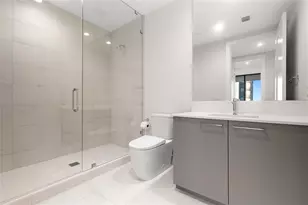 275 1st Ave S, Saint Petersburg, FL 33701 - Photo 28