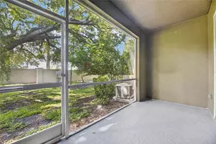 9831 Blue Palm Way, Tampa, FL 33610 - Photo 32