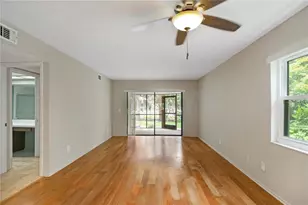 135 Woodlake Wynde, Oldsmar, FL 34677 - Photo 4
