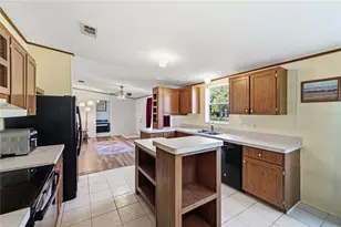 3410 Anata Dr, Zephyrhills, FL 33541 - Photo 18